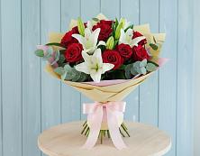 Букет цветов из:  Лилии и Розы в Новой Таволжанке