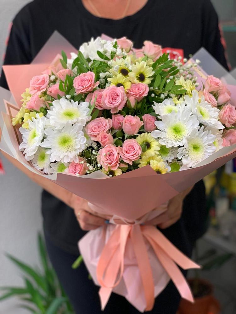 Букет цветов из: Розы и Хризантемы в Новой Таволжанке
