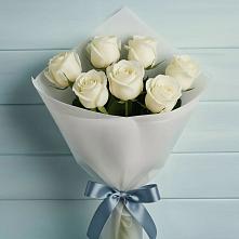 Букет 7 Белых роз Эдлесс Лав в Новой Таволжанке