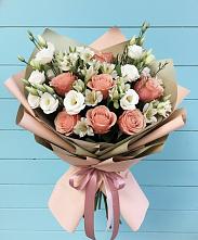 Букет цветов из:  Розы, Альстромерии и Лизиантусы в Новой Таволжанке
