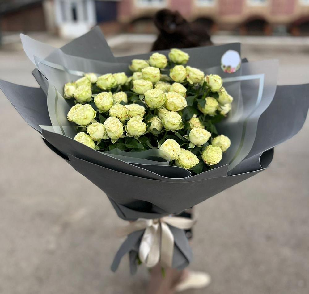 Белые кустовые розы Солинеро в Новой Таволжанке Букет Белые кустовые розы Солинеро в Новой Таволжанке