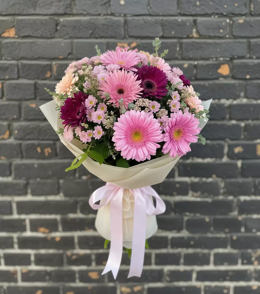 Букет цветов из: Герберы и Хризантемы в Новой Таволжанке