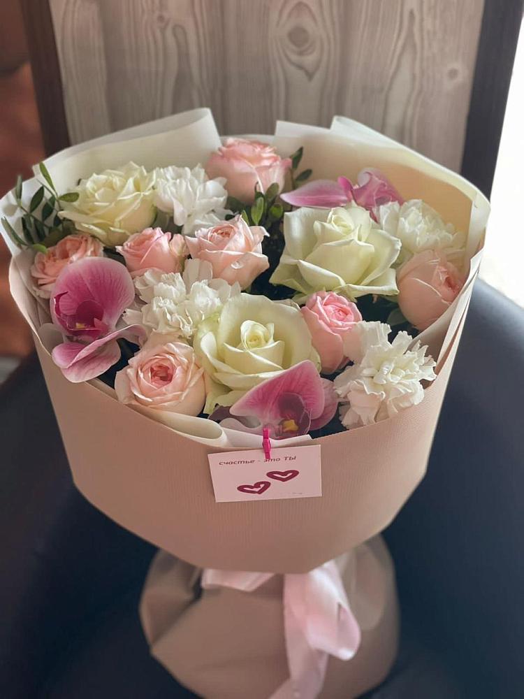 Букет цветов из: Орхидеи, Розы и Гвоздики в Новой Таволжанке