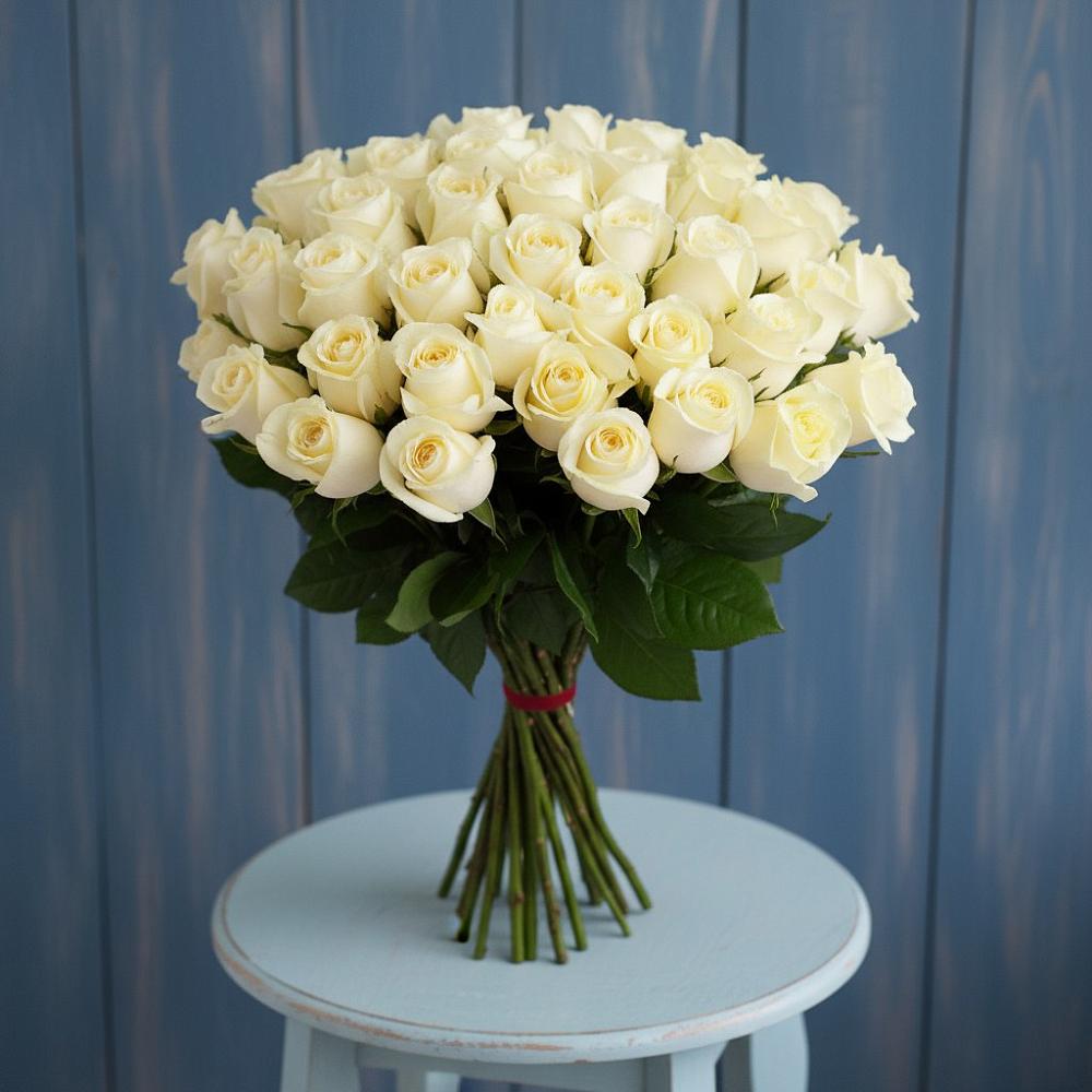 Букет 51 Белая роза Эдлесс Лав в Новой Таволжанке