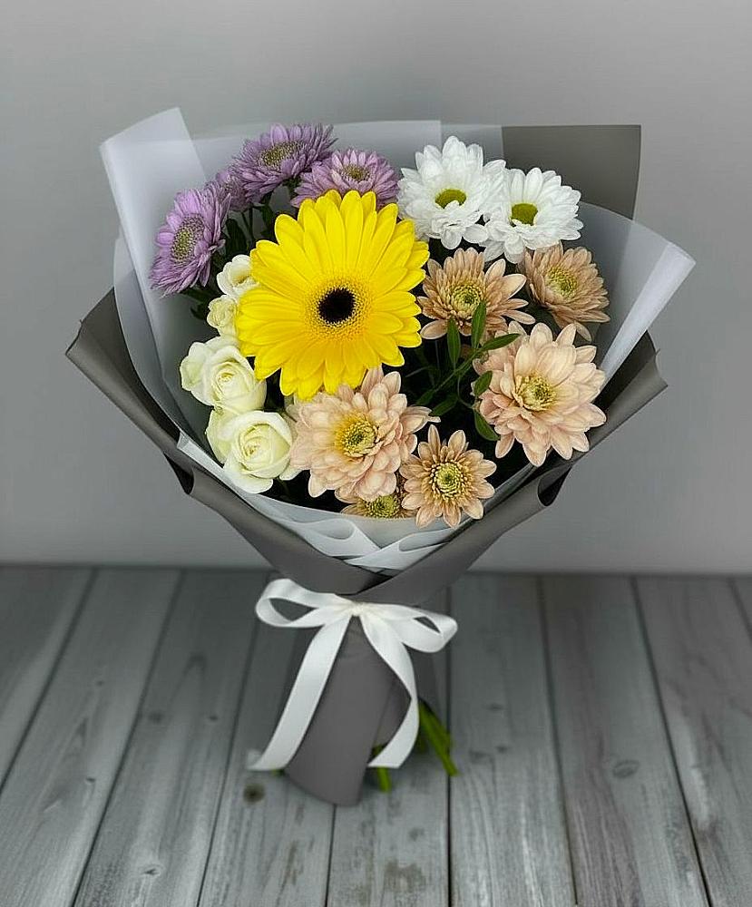 Букет цветов из: Розы, Герберы и Хризантемы в Новой Таволжанке