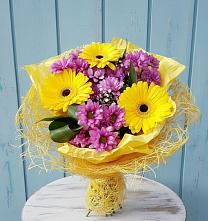 Букет цветов из:  Хризантемы и Герберы в Новой Таволжанке