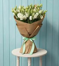 Букет цветов из:  Лизиантусы в Новой Таволжанке