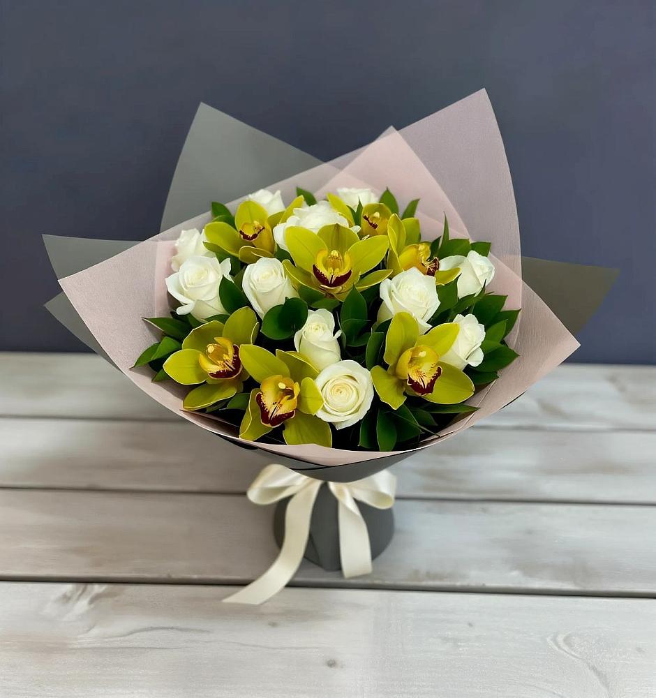 Букет цветов из: Орхидеи и Розы в Новой Таволжанке