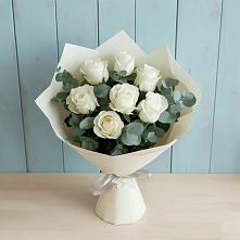 Букет Белые розы в Эвкалипте в Новой Таволжанке