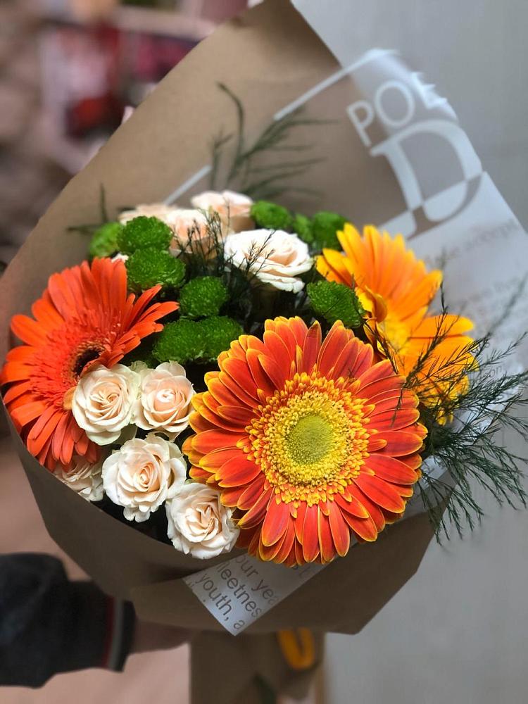 Букет цветов из: Герберы, Хризантемы и Розы в Новой Таволжанке